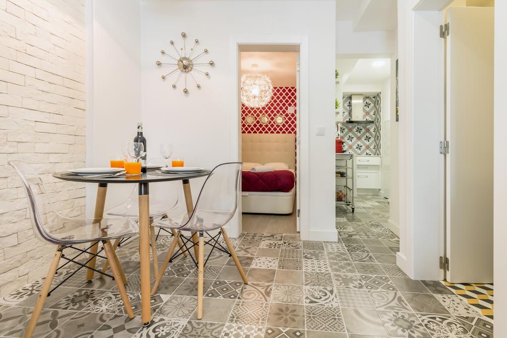 Steps Lisbon Apartment Exterior photo